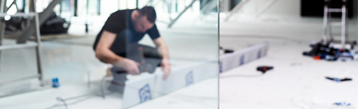 Emergency Commercial Glass Repair in Castlemore, ON